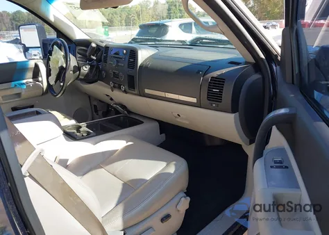 2007 Chevrolet Silverado 1500 Lt2 from USA, damaged, VIN 2GCEK13M171543621